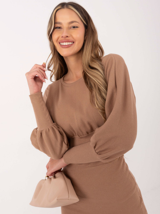 Béżowa pruhowana sukienka RUE PARIS