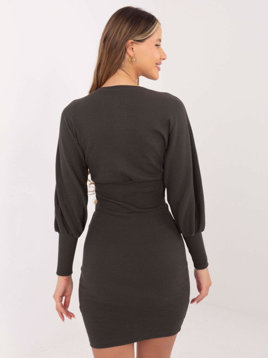 Stylowa sukienka w ciemnym khaki