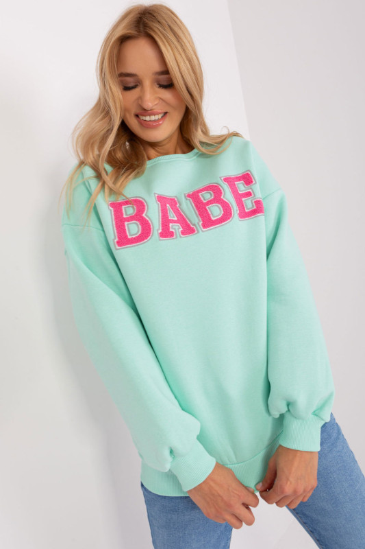 Miękka miętowa bluza z napisem "BABE"