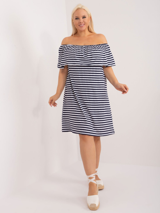 Granatowo-biała sukienka plus size