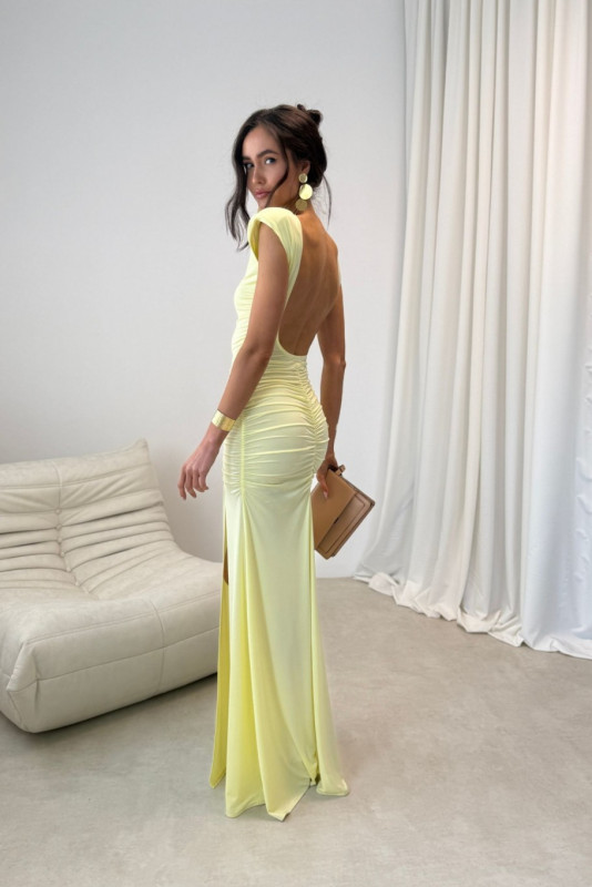 Maxi sukienka w kolorze żółtym Aurelia