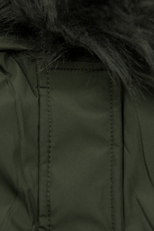 Zimowa parka w kolorze khaki z futerkiem