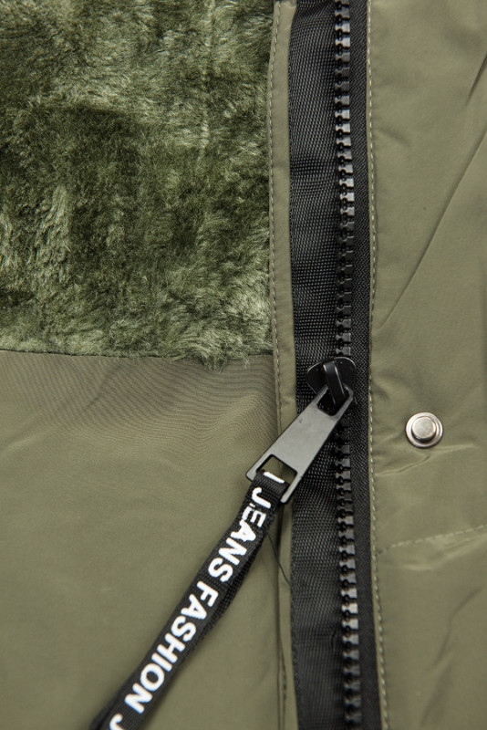 Oliwkowo-zielona długa kurtka na zimę