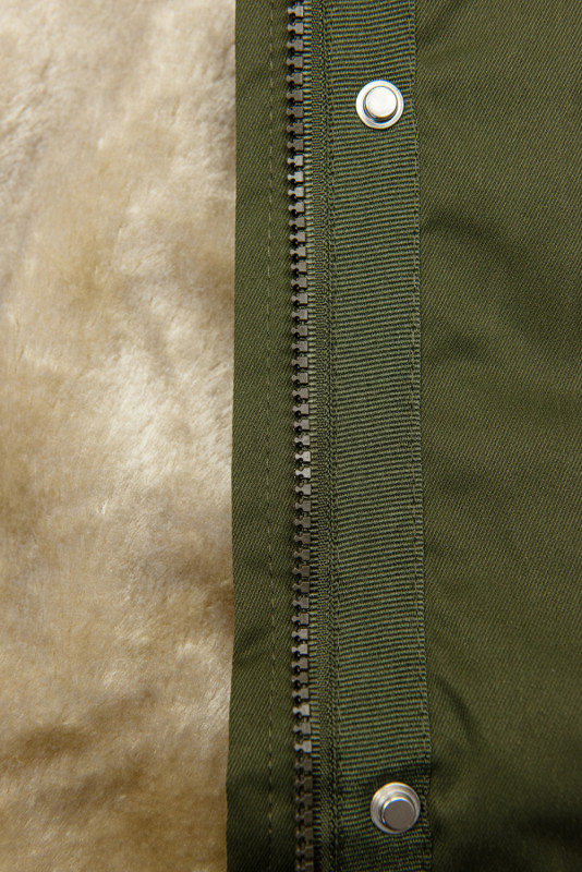 Khaki parka z odpinaną podszewką i futerkiem
