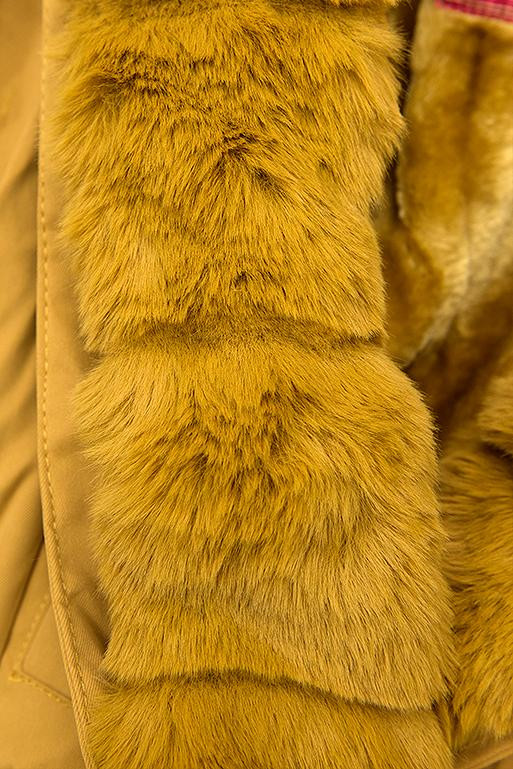 Żółta parka z żółtą futerkową podszewką
