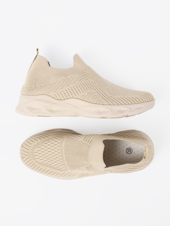 Beżowe sneakersy LIBERO