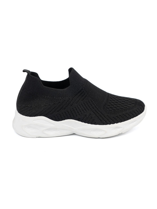 Czarne buty sportowe