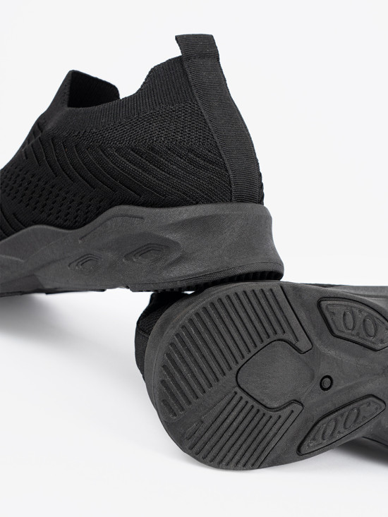 Czarne sneakersy LIBERO
