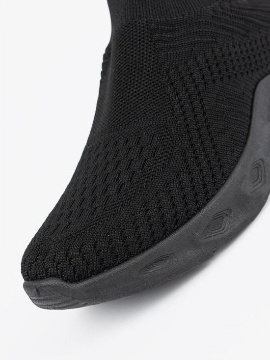 Czarne sneakersy LIBERO