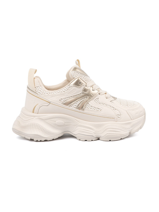 Jasnobeżowe sneakersy na grubej podeszwie