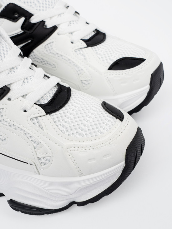 Sneakersy na grubej podeszwie białe