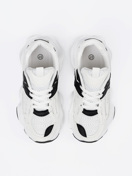 Sneakersy na grubej podeszwie białe