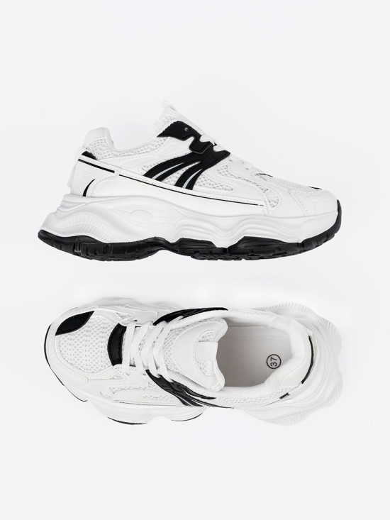 Sneakersy na grubej podeszwie białe