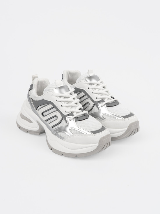 Białe damskie sneakersy ze srebrnymi wstawkami