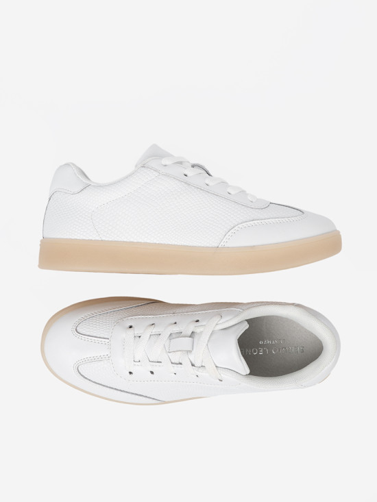 Białe damskie sneakersy