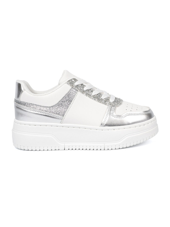 Biało-srebrne sneakersy z połyskującymi detalami