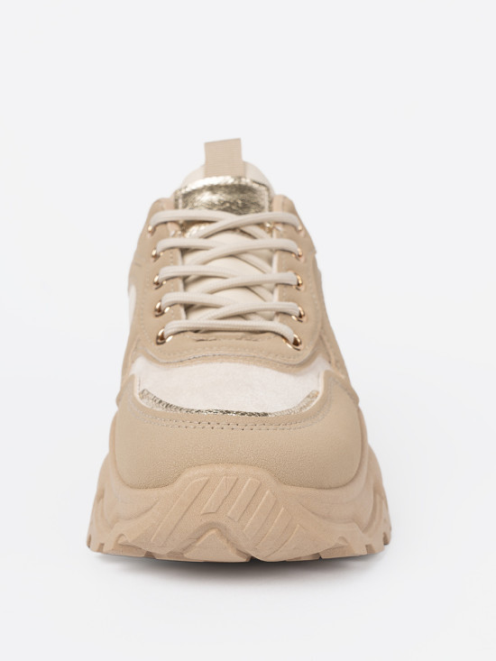 Beżowe sneakersy z ozdobnym złotym sercem