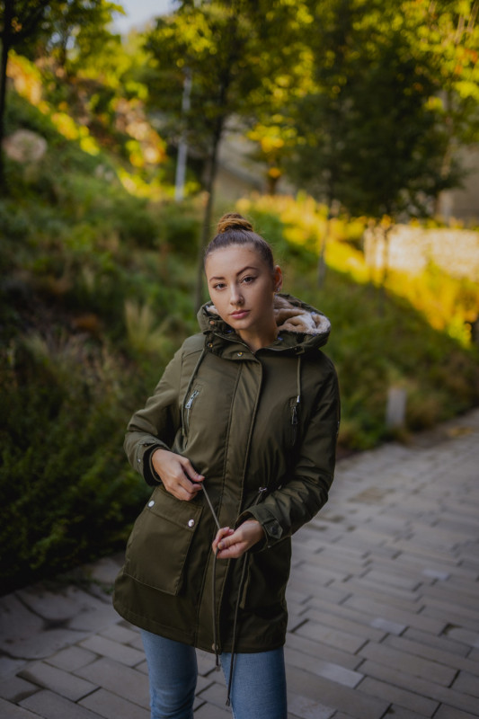 Khaki parka z odpinaną pluszową podszewką
