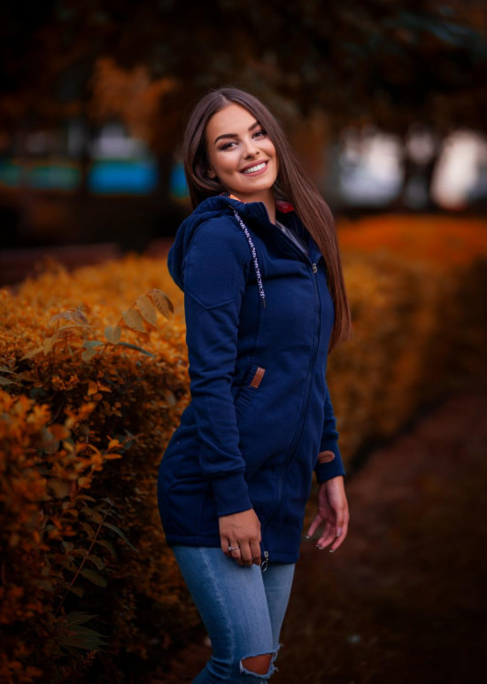 Czarna długa bluza od LHD
