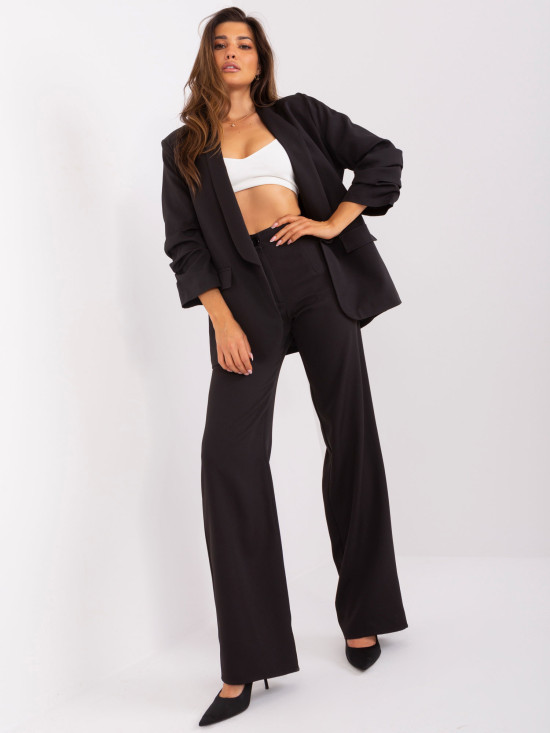 Elegancka czarna marynarka