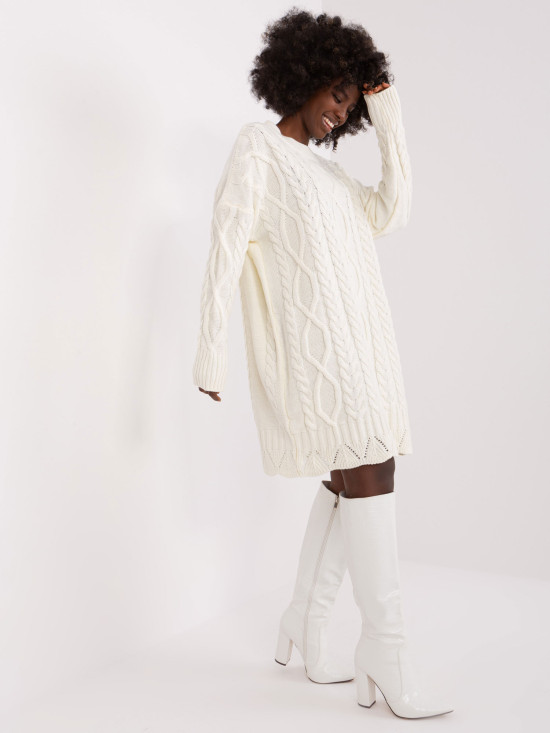 Elegancka midi sukienka w ecru