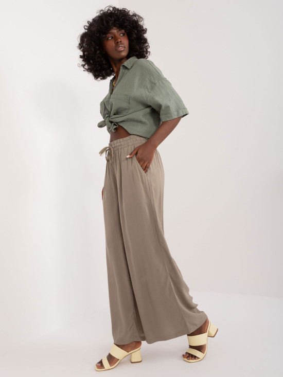 Stylowe palazzo spodnie w khaki