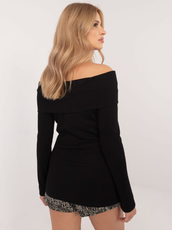 Elegancki czarny sweter z długim rękawem