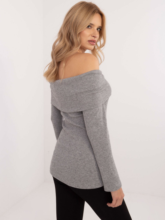 Elegancki szary sweter z długim rękawem