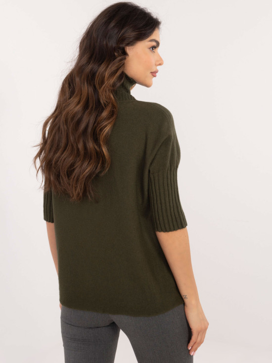 Stylowy khaki sweter z golfem