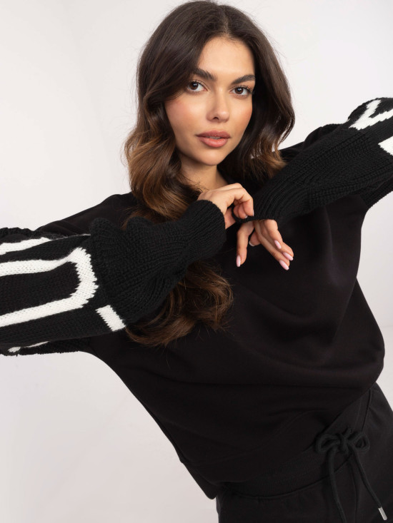 Stylowa czarna bluza