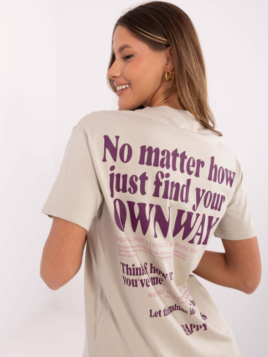 Beżowy T-shirt z napisem