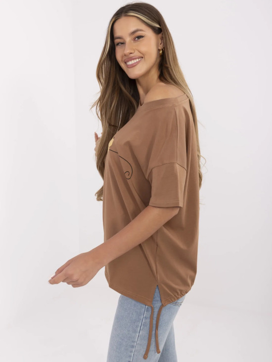 Stylowe t-shirt z krótkim rękawem w beżowym kolorze