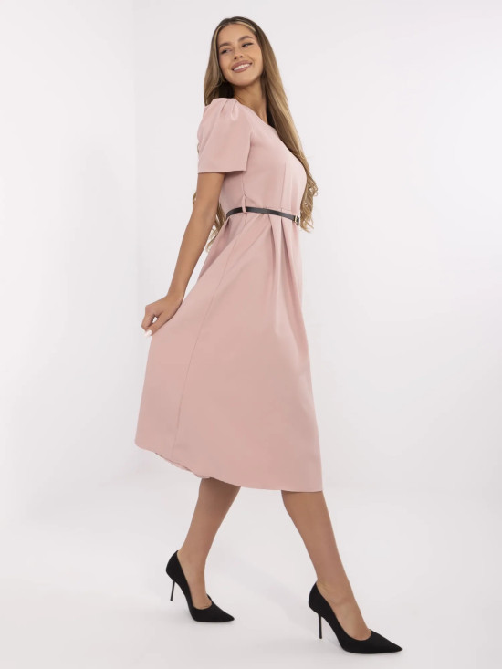 Elegancka midi sukienka w ciemnoróżowym