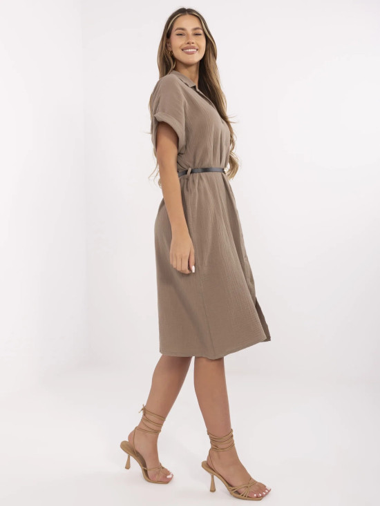 Elegancka brązowa sukienka z krótkim rękawem