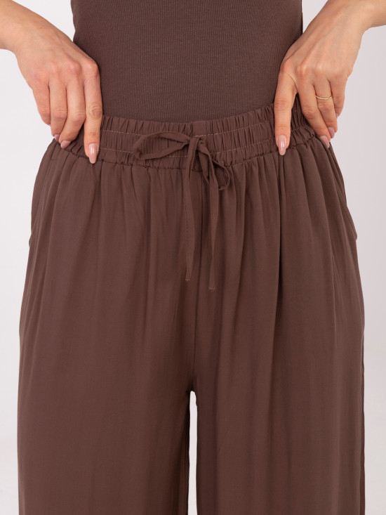 Brązowe spodnie palazzo z wiskozy