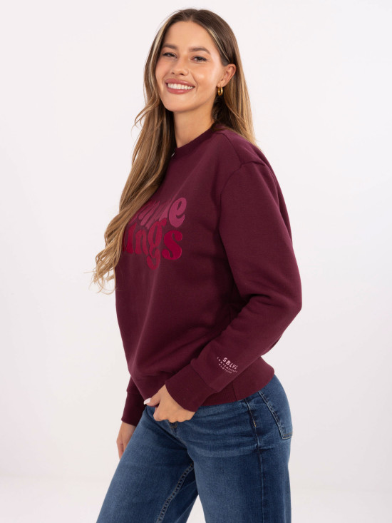 Stylowa bordowa bluza z haftem