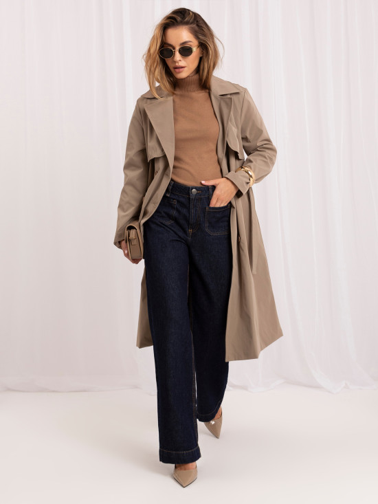 Elegancki brązowy sweter z krótkim rękawem i golfem