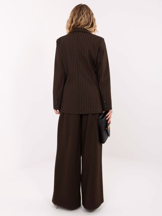 Elegancka brązowa marynarka w paski