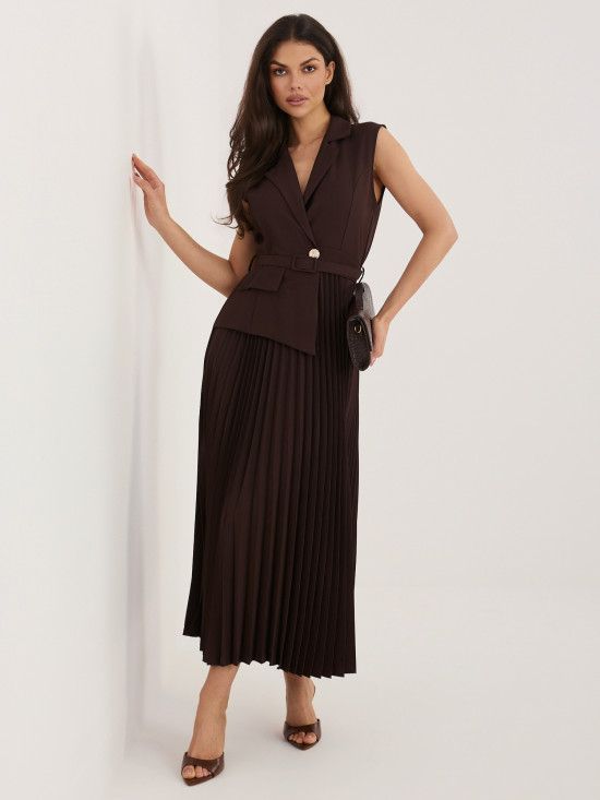 Elegancka brązowa sukienka midi z paskiem i cekinami