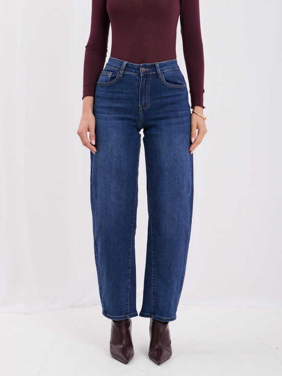 Ciemnoniebieskie mom jeans z wysokim stanem