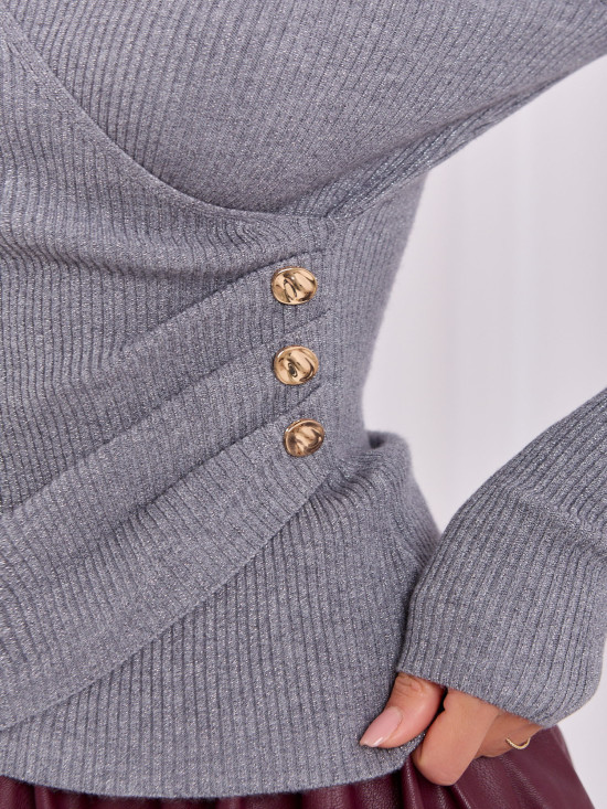 Elegancki szary sweter z kopertowym dekoltem