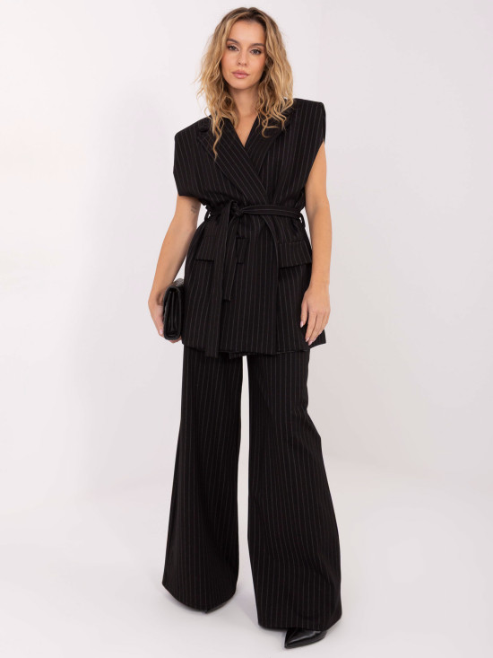 Elegancka czarna kamizelka w paski z paskiem