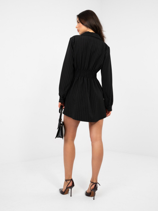 Czarna koszulowa sukienka mini w paski z kołnierzykiem