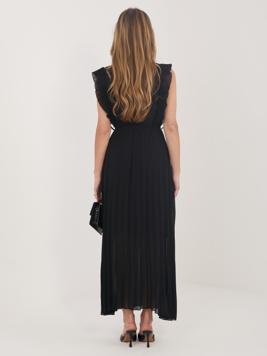 Czarna rozkloszowana sukienka midi z paskiem