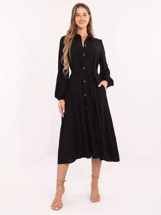 Elegancka czarna midi sukienka z długim rękawem