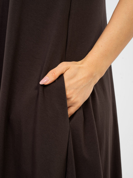 Maxi letnia sukienka z dekoltem V, brązowa