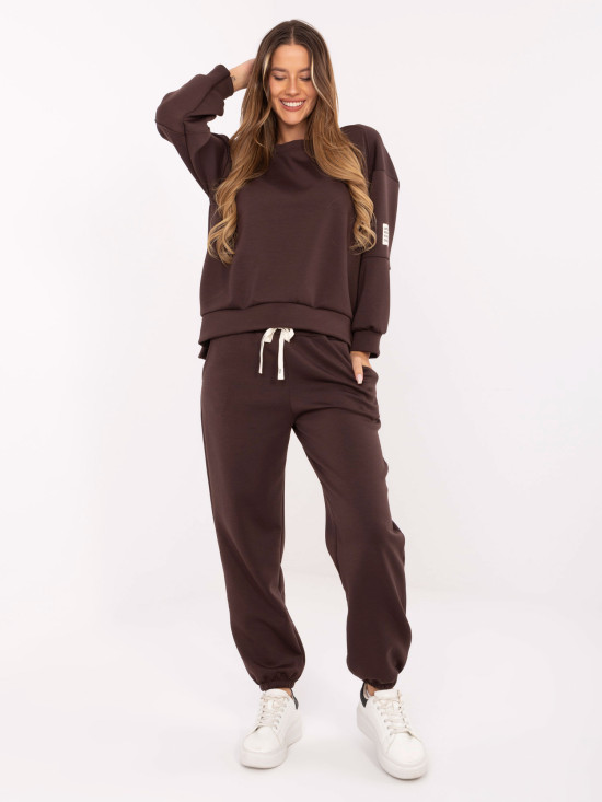 Damski komplet w ciemnym brązie – bluza i spodnie