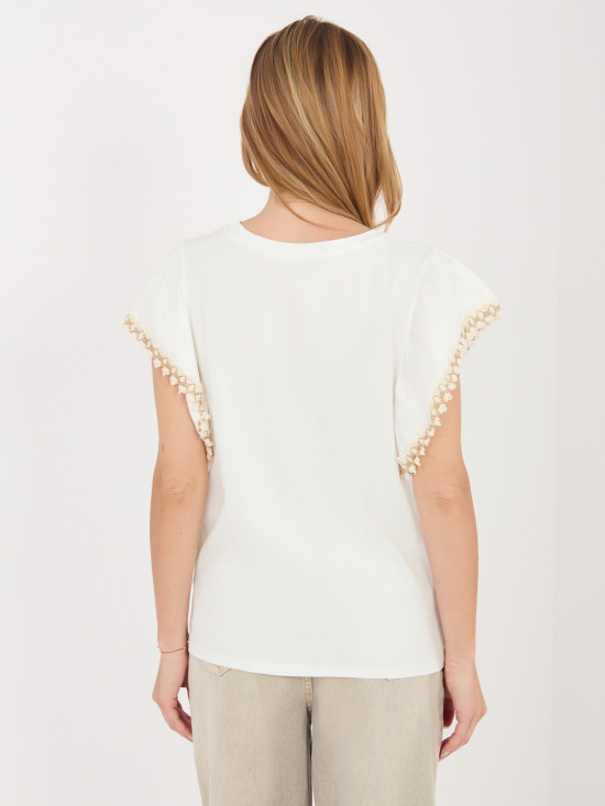 Biała bluzka z aplikacją