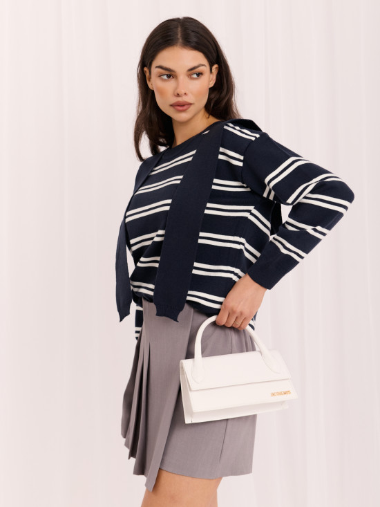 Granatowy sweter w paski z okrągłym dekoltem