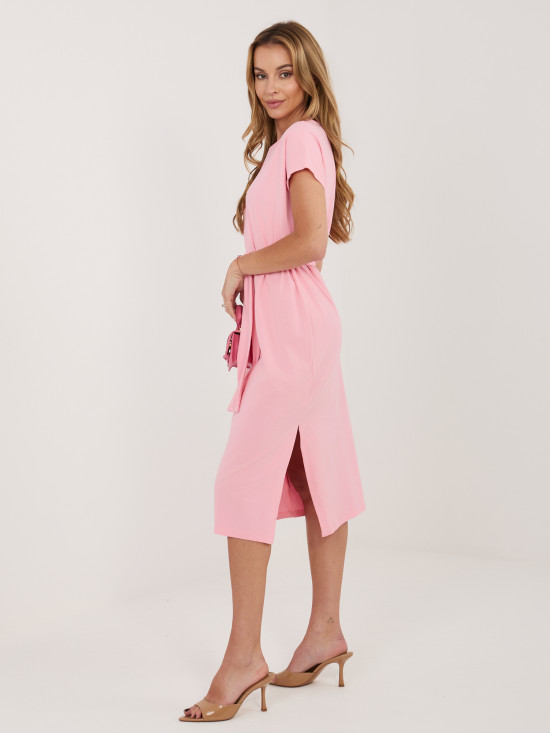 Jasnoróżowa bawełniana sukienka z paskiem
